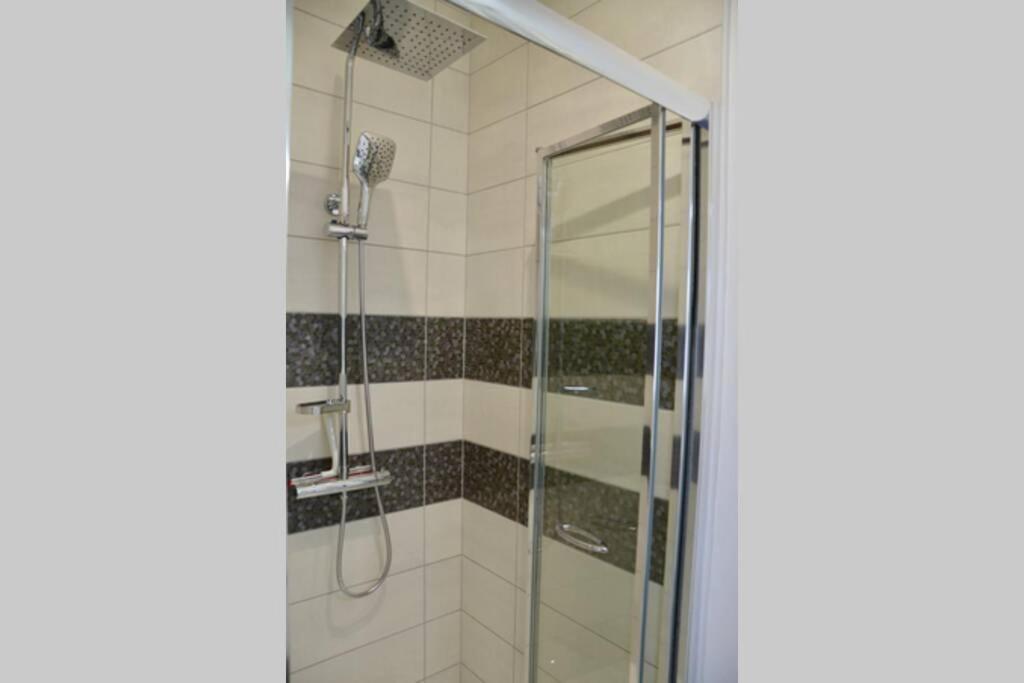 Les Forges Studio Etage Avoine Екстериор снимка